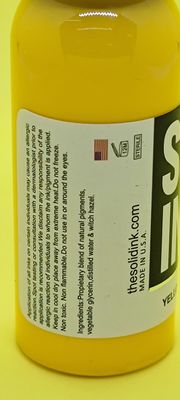 120ML 260MLの明るく黄色い入れ墨インク非有毒な有機性入れ墨の顔料